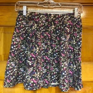 Skater skirt with button up front